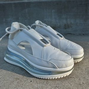 2019
Wmns Air Max FF 720 'Sail’ size 8  like new